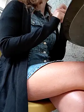 Snapshot of Alexvit2616 chatting on 10-15-25, 08:36 Alexvit2616 online show from 10-15-25, 08:36