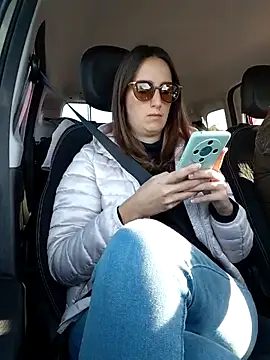 Snapshot of Alexvit2616 chatting on 10-27-25, 08:29 Alexvit2616 online show from 10-27-25, 08:29