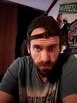 RobStrokes215 online show from 12-23-24, 01:03