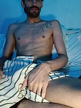 Snapshot of johngil0995 chatting on 12-04-25, 12:36 johngil0995 online show from 12-04-25, 12:36