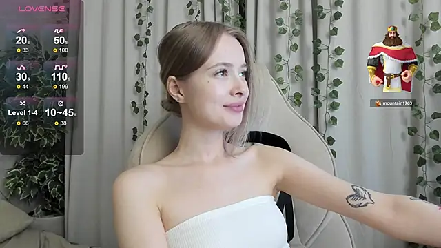 Snapshot of mell_milles chatting on 11-02-25, 02:30 mell milles online show from 11-02-25, 02:30