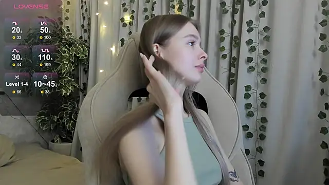 Snapshot of mell_milles chatting on 12-01-25, 01:49 mell milles online show from 12-01-25, 01:49