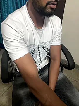 sexyboy09 online show from 09-15-25, 10:37