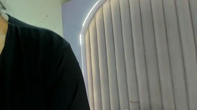 Snapshot of JaylaScott__ chatting on 02-01-25, 11:43 JaylaScott online show from 02-01-25, 11:43