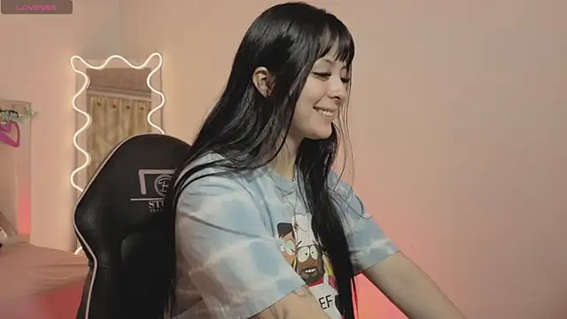 hina tay online show from 11-20-25, 03:28