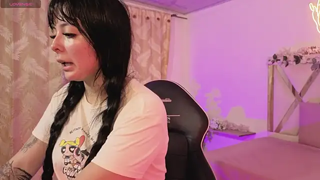 hina tay online show from 03-24-26, 03:33