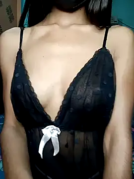 poojaji690 online show from 02-01-25, 05:28