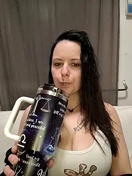 Snapshot of Lilith__Mystery chatting on 02-08-26, 07:28 Lilith Mystery online show from 02-08-26, 07:28