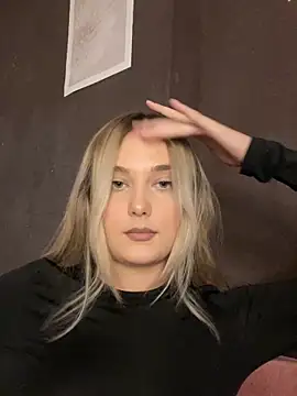 Alisa Rise online show from 10-04-25, 02:26