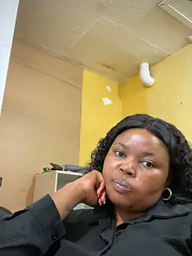 Curveysinaa online show from 02-11-25, 11:32