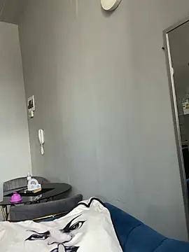 Snapshot of Curveysinaa chatting on 02-16-26, 08:43 Curveysinaa online show from 02-16-26, 08:43