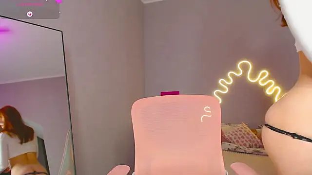 Red  Candy online show from 02-09-25, 05:54