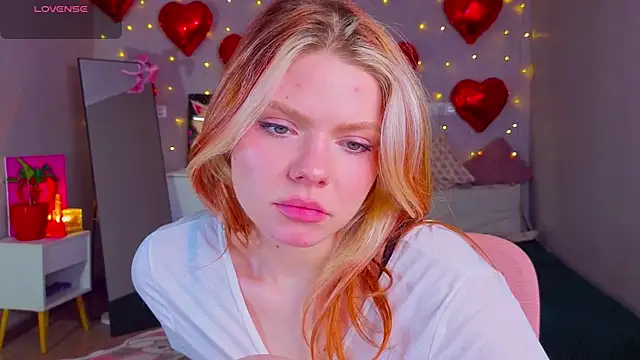 Red  Candy online show from 03-25-26, 03:18