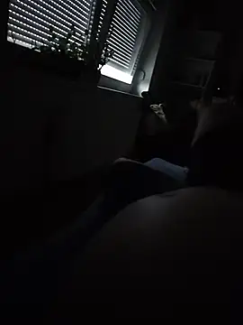 Snapshot of Macanxxx chatting on 09-24-25, 04:10 Macanxxx online show from 09-24-25, 04:10