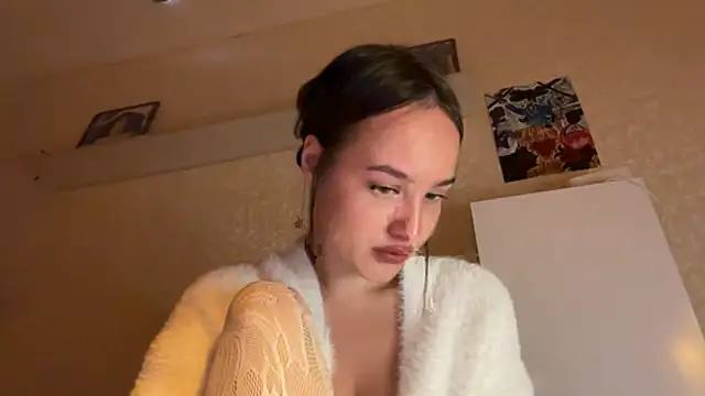 Snapshot of milkyWeyy chatting on 09-18-25, 06:43 milkyWeyy online show from 09-18-25, 06:43