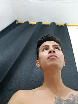 Velk hot online show from 12-07-24, 06:32