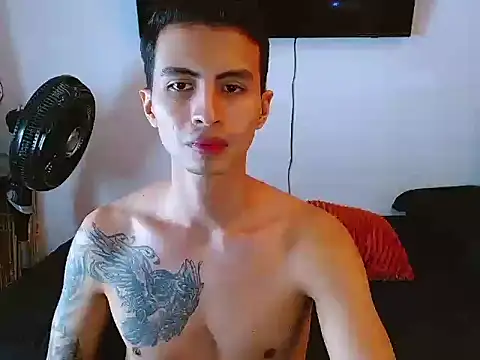 Snapshot of Velk_hot chatting on 05-11-26, 02:45 Velk hot online show from 05-11-26, 02:45
