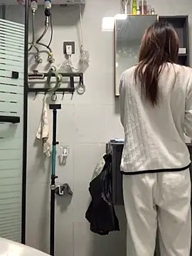 Snapshot of Aimeil chatting on 04-04-26, 03:09 Aimeil online show from 04-04-26, 03:09