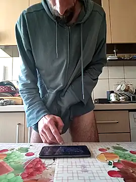 vulpe8400 online show from 01-04-25, 10:49