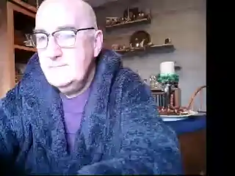 Adamdaddybear online show from 12-16-24, 09:14