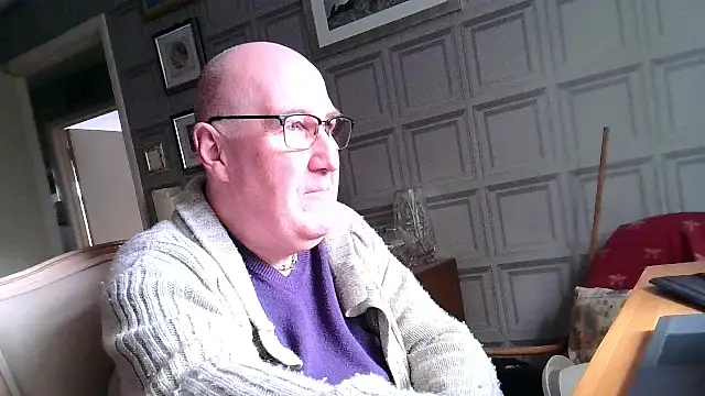 Adamdaddybear online show from 03-11-25, 02:51