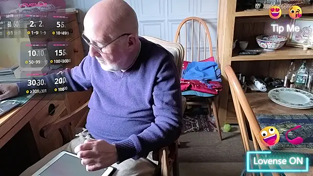 Adamdaddybear online show from 09-16-25, 12:50