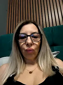 SukyGirl online show from 01-03-25, 02:40