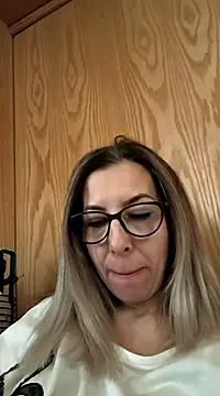 SukyGirl online show from 01-08-25, 08:16