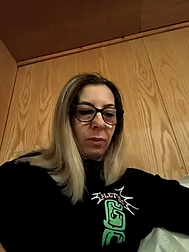 SukyGirl online show from 01-10-25, 08:29