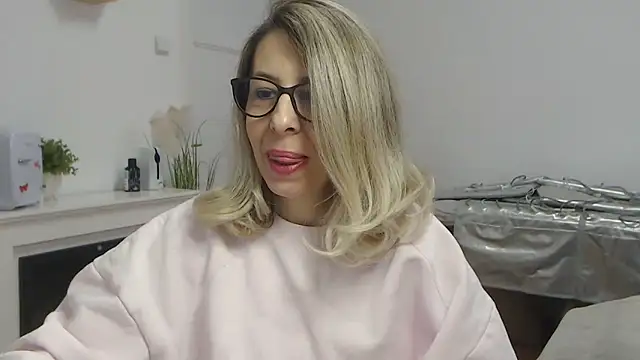 SukyGirl online show from 02-10-25, 09:36