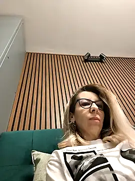 SukyGirl online show from 02-19-25, 06:22