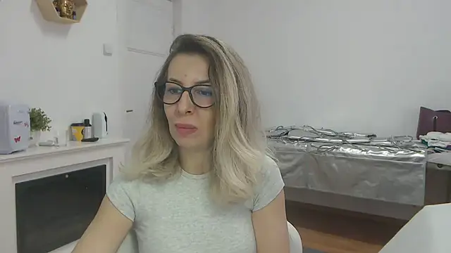 SukyGirl online show from 03-05-25, 08:54