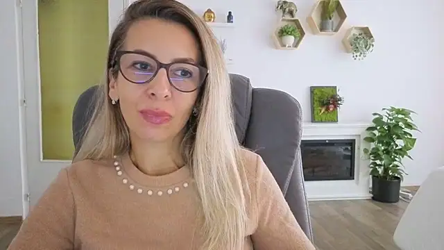 SukyGirl online show from 09-11-25, 07:19