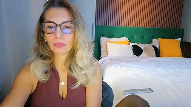 SukyGirl online show from 10-17-25, 09:56