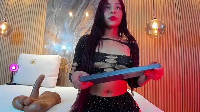 Snapshot of ella_harper chatting on 02-07-25, 06:03 ella harper online show from 02-07-25, 06:03