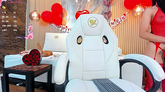 Snapshot of ella_harper chatting on 02-15-25, 02:26 ella harper online show from 02-15-25, 02:26