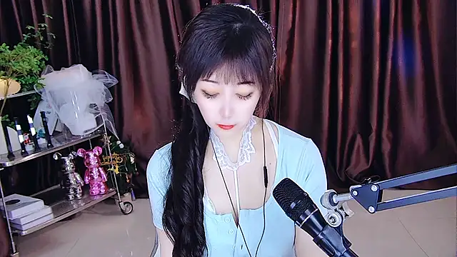 Snapshot of xiaoya666--baby chatting on 03-15-25, 02:45 xiaoya666--baby online show from 03-15-25, 02:45