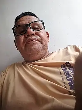 Snapshot of catatunboculion chatting on 12-24-24, 03:05 catatunboculion online show from 12-24-24, 03:05