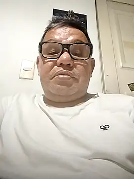 Snapshot of catatunboculion chatting on 01-05-25, 03:11 catatunboculion online show from 01-05-25, 03:11