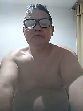Snapshot of catatunboculion chatting on 01-14-25, 10:59 catatunboculion online show from 01-14-25, 10:59