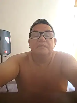Snapshot of catatunboculion chatting on 01-18-25, 01:40 catatunboculion online show from 01-18-25, 01:40