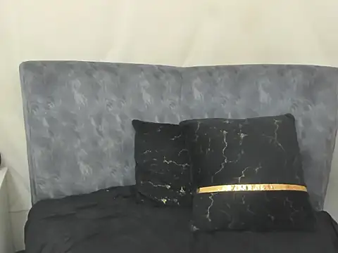 lindacastro02 online show from 05-29-26, 01:42