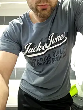 mikhael999 online show from 04-06-26, 05:03