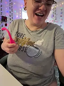 Sweetleeahxx online show from 04-11-26, 11:47