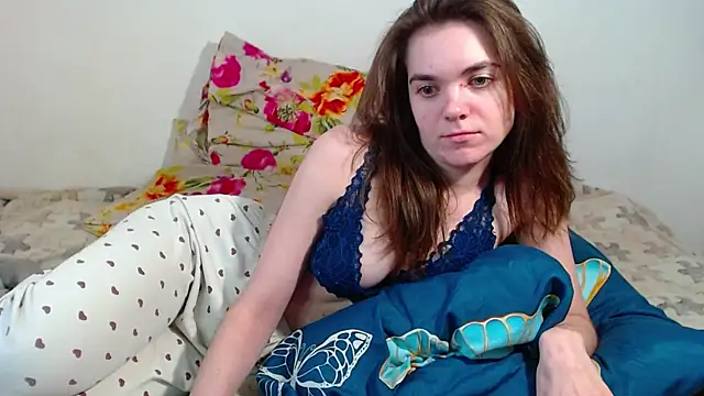 Snapshot of SallyMkn chatting on 05-03-26, 04:02 SallyMkn online show from 05-03-26, 04:02