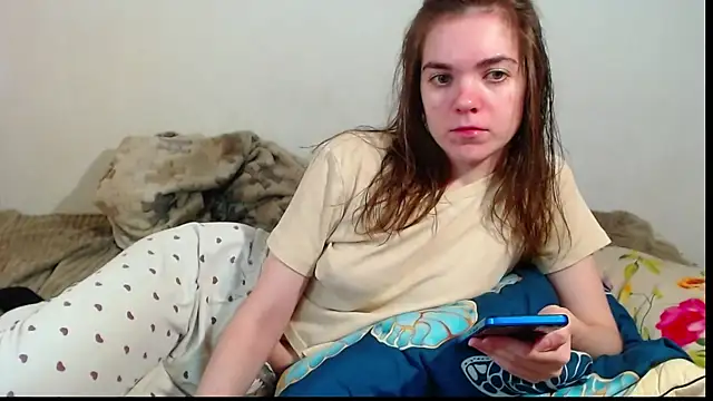 Snapshot of SallyMkn chatting on 05-27-26, 12:02 SallyMkn online show from 05-27-26, 12:02