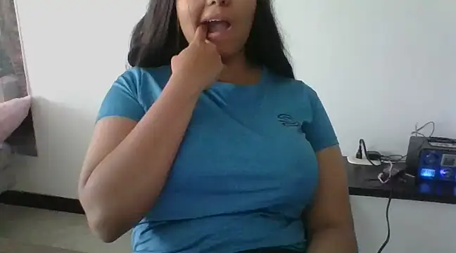 Miapeyton online show from 12-02-24, 06:32