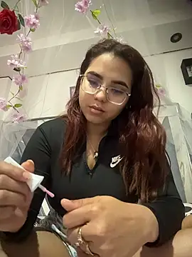 Miapeyton online show from 09-28-25, 04:56