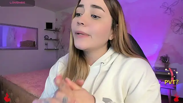 Lucia star   online show from 02-18-25, 05:42