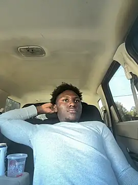 Festivitiesking1 online show from 10-08-25, 04:37